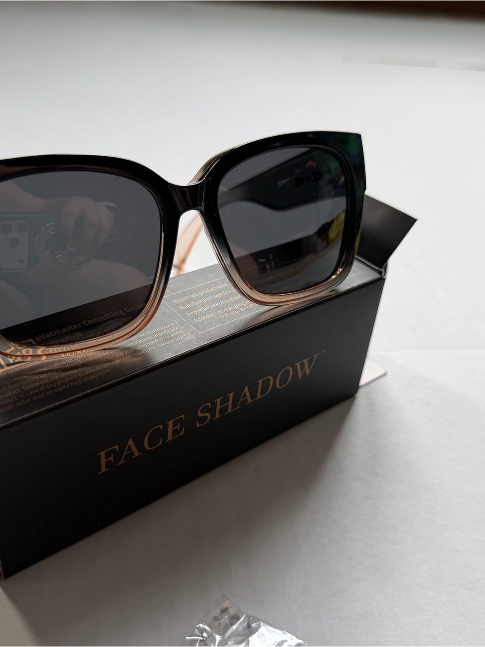 Face Shadow Women’s Oversized Square Sunglasses Black Pink Gradient NEW w/ Box